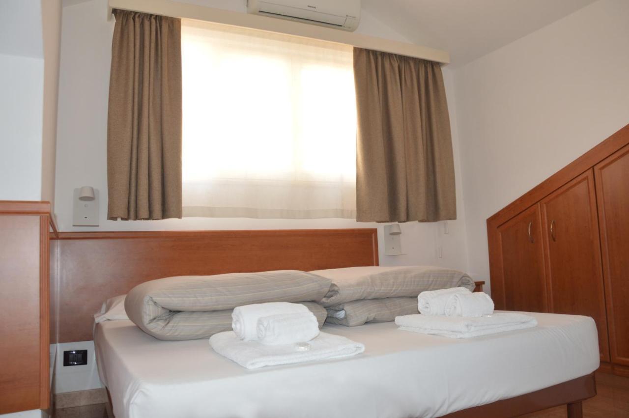 Hotel Isolabella Foce Varano Exteriér fotografie