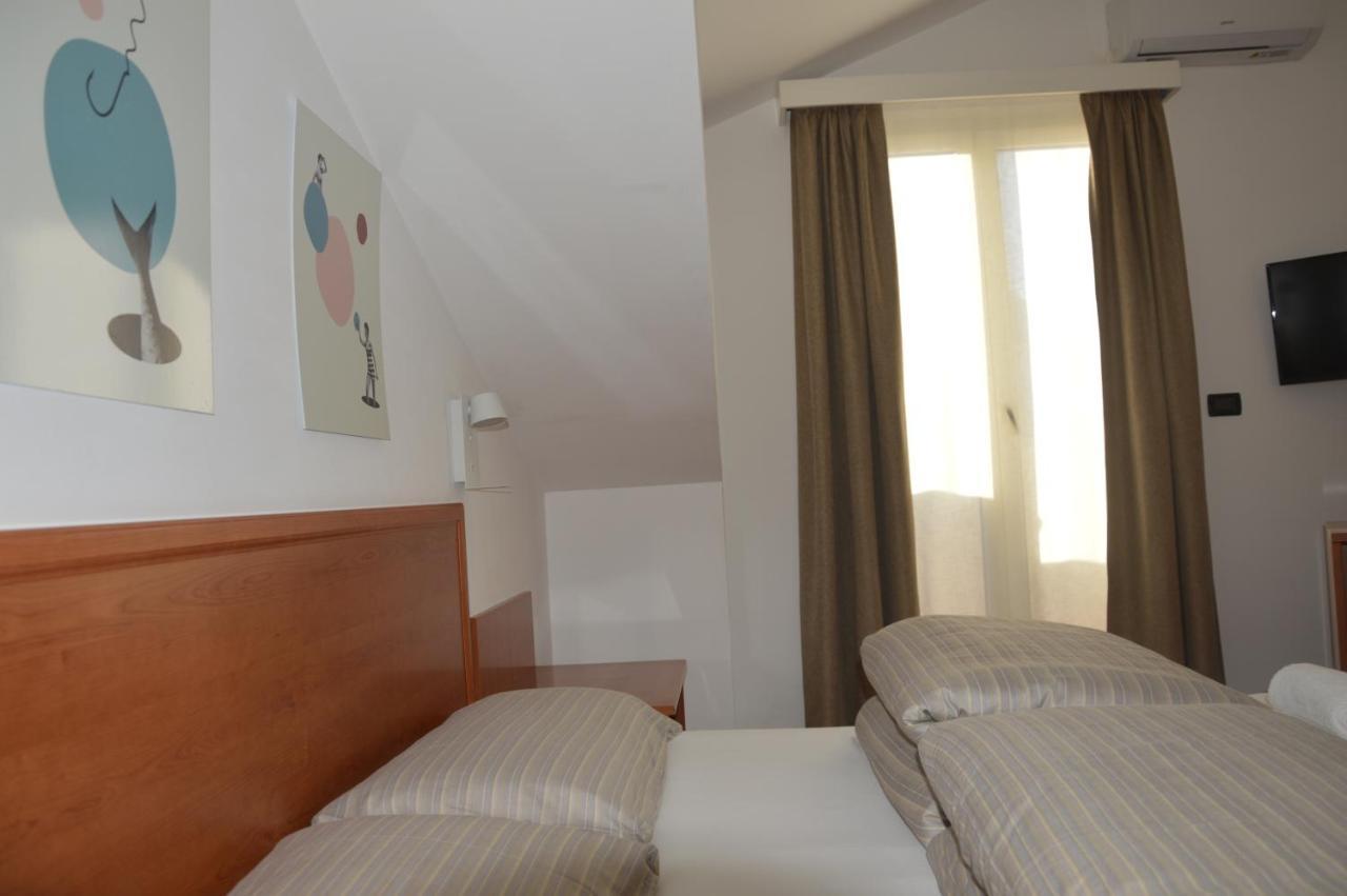 Hotel Isolabella Foce Varano Exteriér fotografie