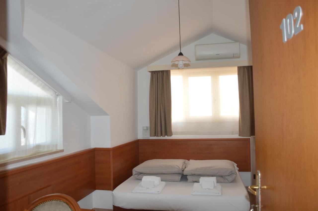 Hotel Isolabella Foce Varano Exteriér fotografie